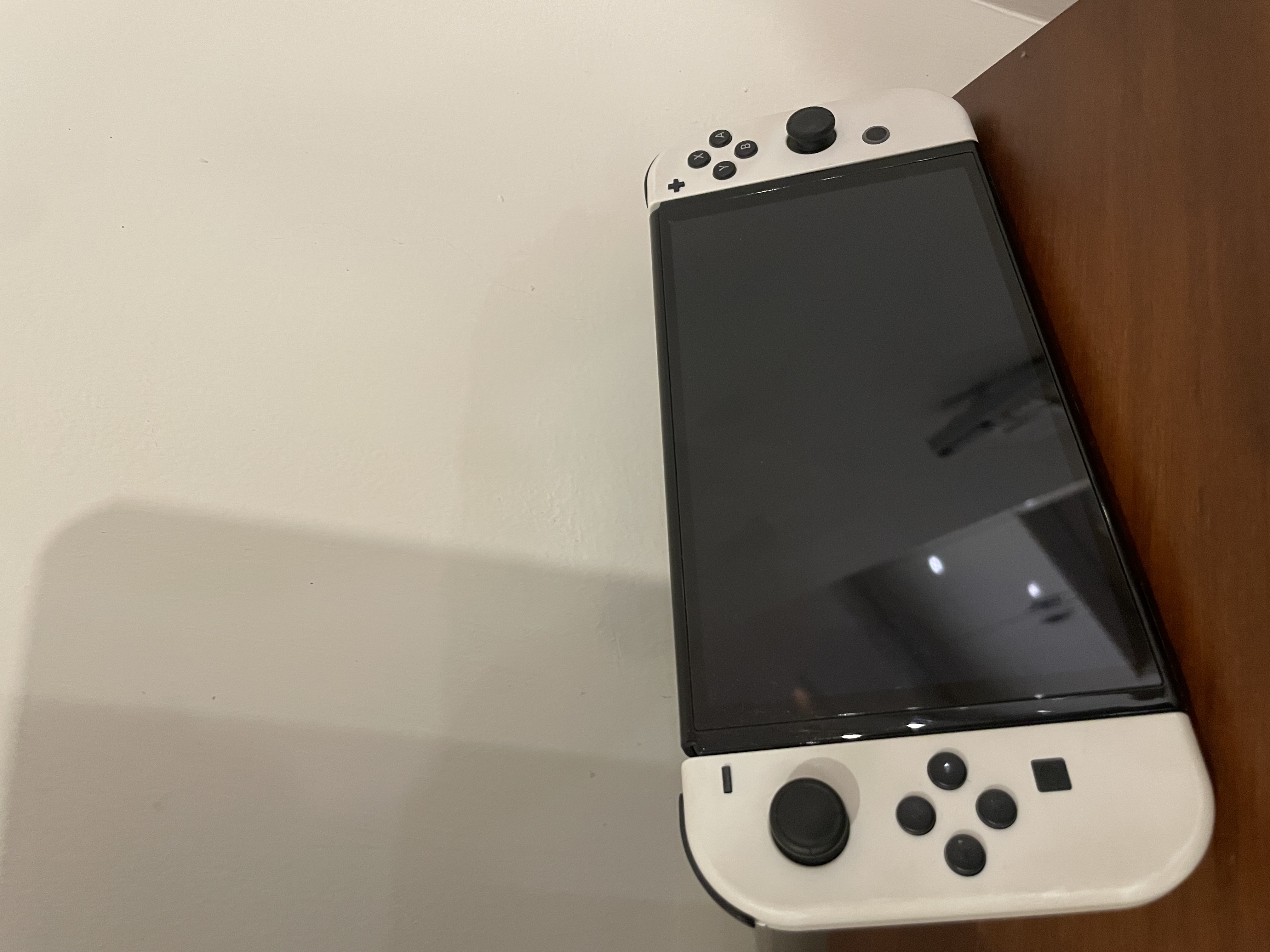 White Nintendo switch