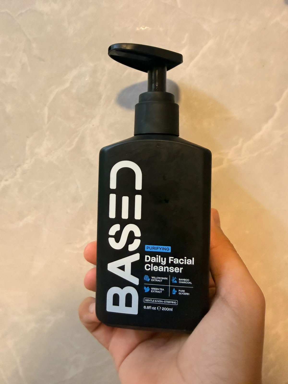Based daily facial cleanser