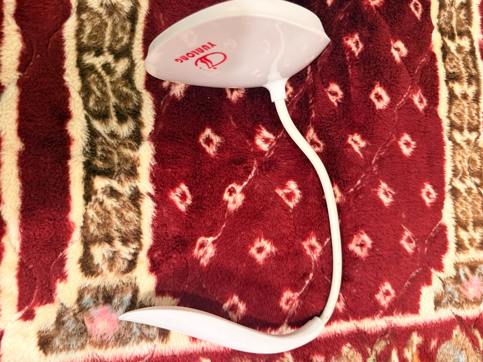 White touch lamp